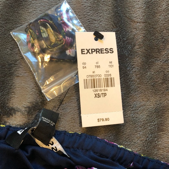 Express Floral One Shoulder Dress - XS - NWT - Picture 4 of 4